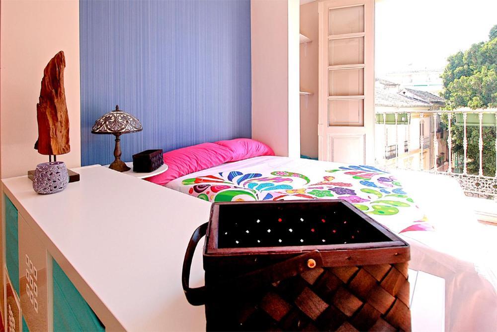 Апартаменты Carreteria Studio Balcony & Relax Малага Экстерьер фото