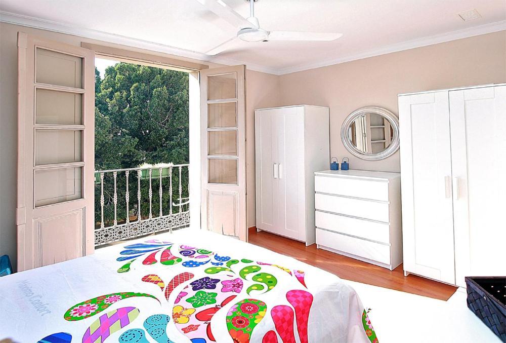 Апартаменты Carreteria Studio Balcony & Relax Малага Экстерьер фото